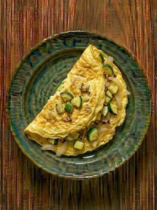 Tortilla de calabacín y cebolla