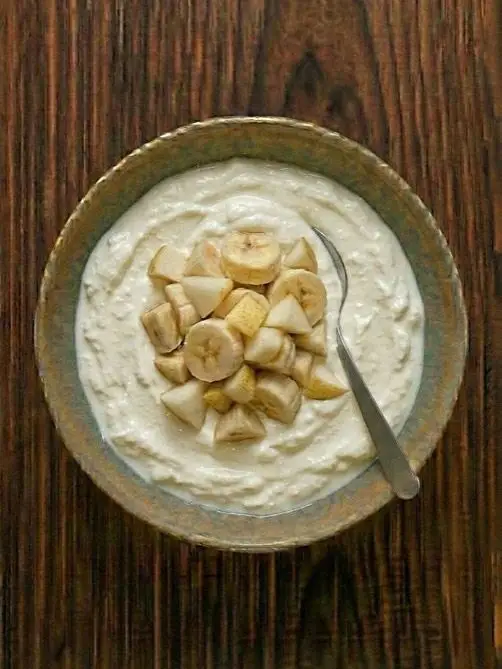 Batido de plátano y pera con yogur