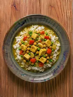 Garbanzos con arroz y pavo al curry