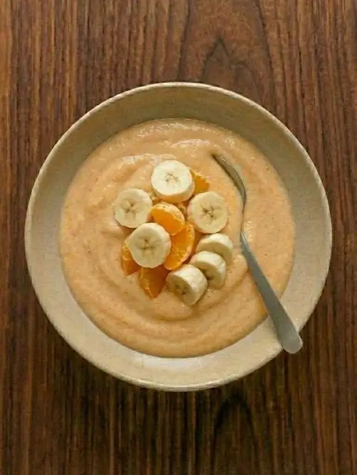 Batido de naranja y plátano con yogur