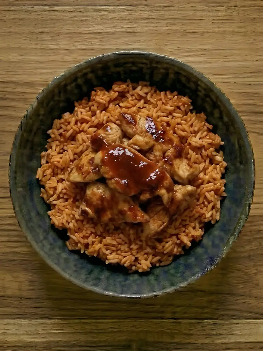 Foto de Arroz con pollo y tomate express