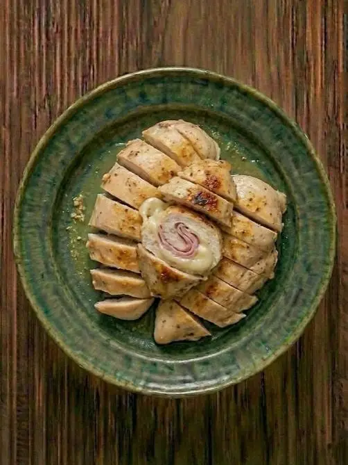 Pechuga rellena de jamon y queso a la plancha