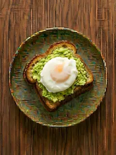 Tostada de pan de cristal con aguacate y huevo
