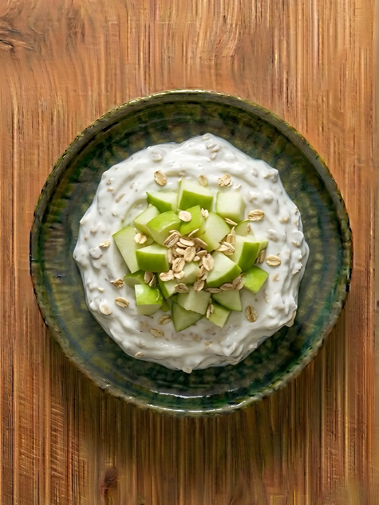 Yogur griego con avena y manzana