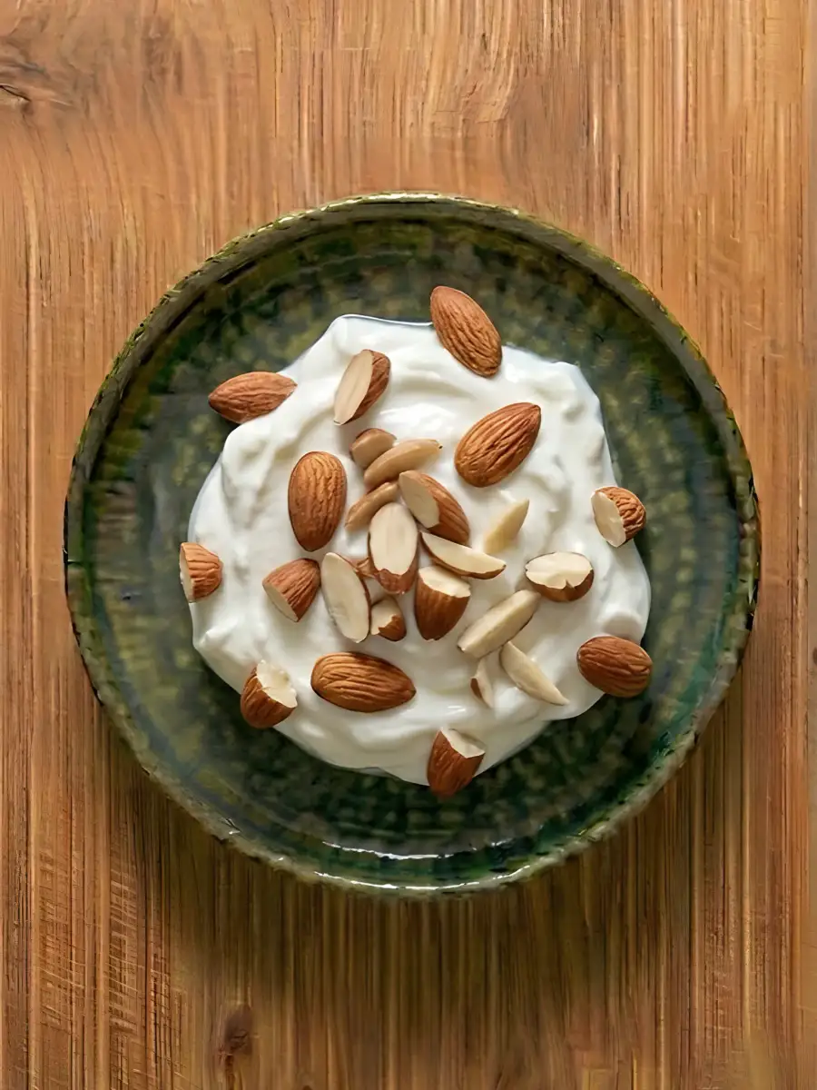 Foto de Yogur griego con almendras