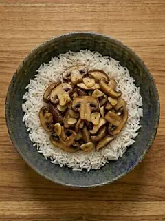 Arroz con champiñones y ajo