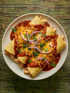 Enchiladas con Salsa Roja