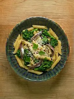 Pasta con Brócoli y Anchoas