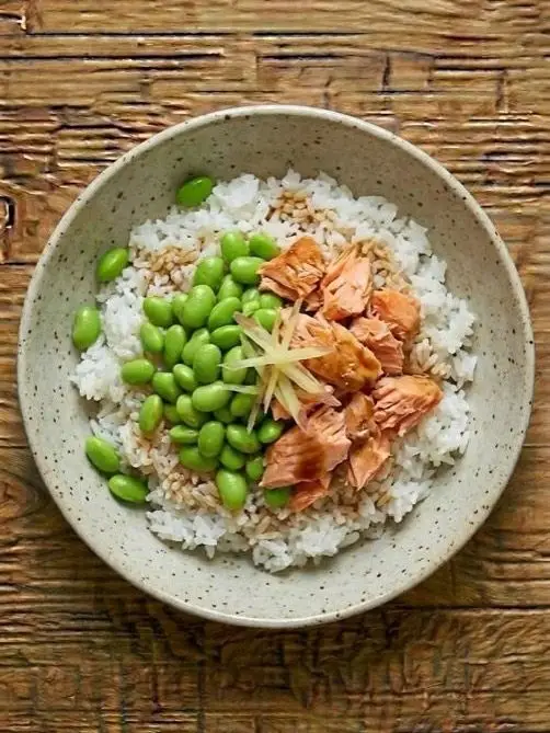 Bowl de Edamame y Arroz Estilo Japonés