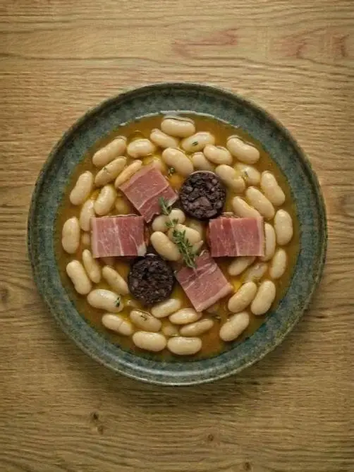 Fabada con Morcilla y Lacón