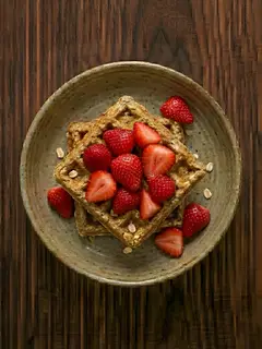 Gofres de avena con fresas