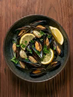 Mejillones al vapor con limón