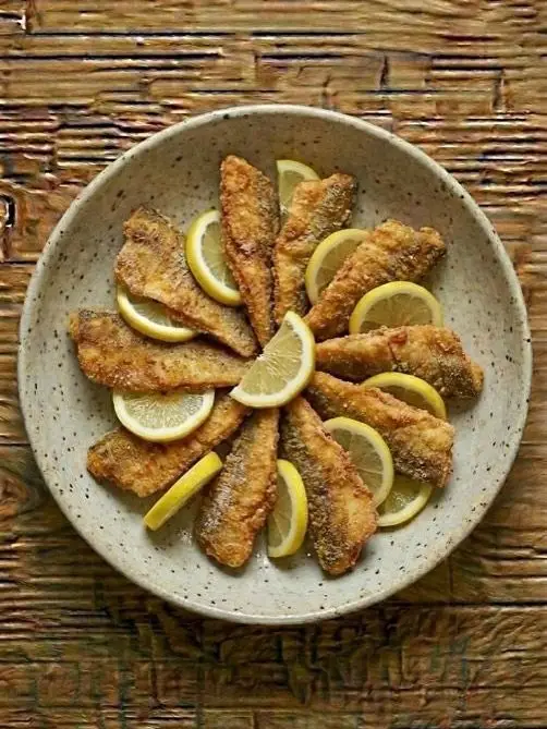 Pescadilla Frita en Rueda
