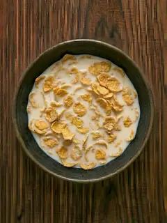 Copos de maíz con leche de avena