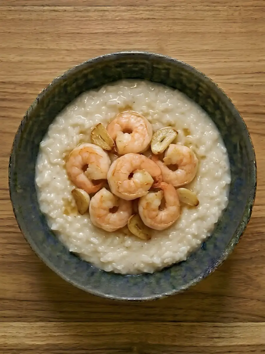 Foto de Arroz con leche de coco y gambas