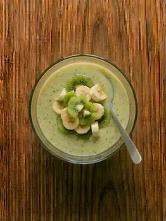 Batido de kiwi y plátano con yogur