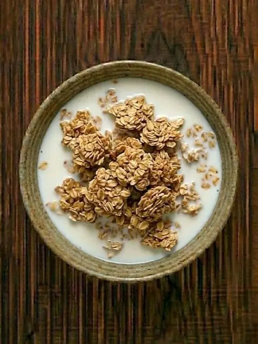 Granola con leche