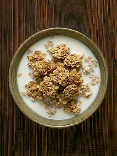 Granola con leche