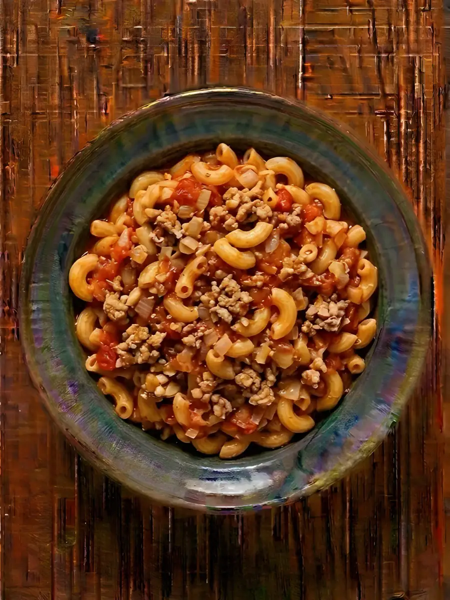 Foto de Macarrones con pavo picado y tomate