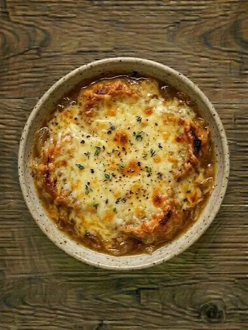 Sopa de Cebolla Gratinada