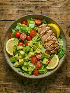 Ensalada de Pollo y Aguacate