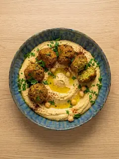 Falafel Casero con Hummus