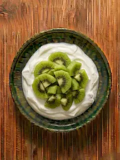 Yogur griego con kiwi