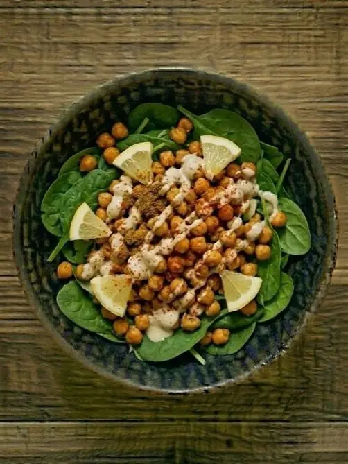 Bowl de garbanzos asados con tahini