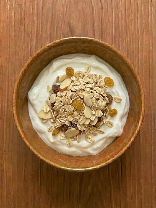 Yogur natural con muesli