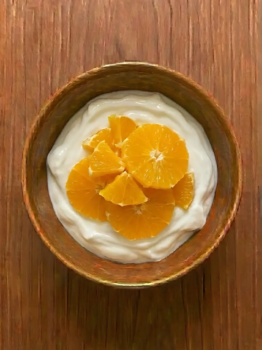 Foto de Yogur natural con naranja