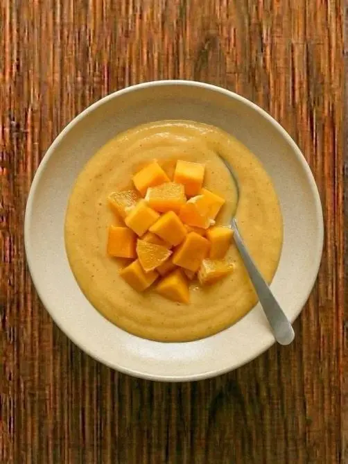 Batido de mango y naranja con leche de avena