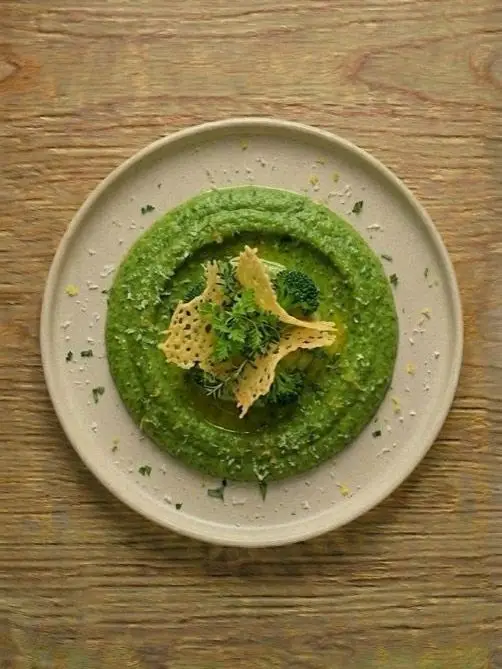 Crema de Brócoli con Parmesano