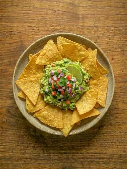 Guacamole con Nachos