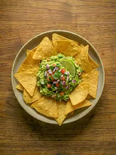 Guacamole con Nachos