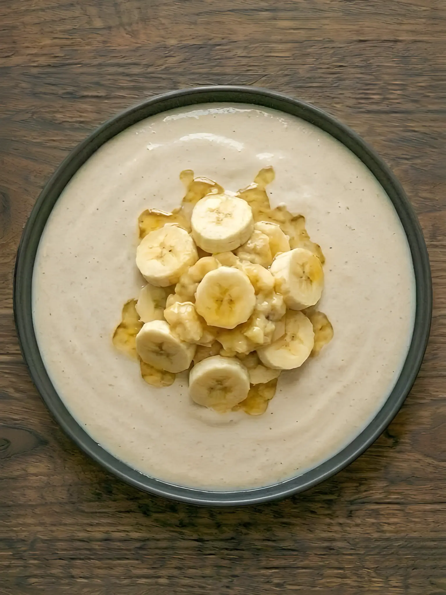 Batido de leche, avena y plátano