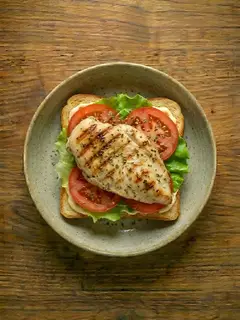 Sandwich de Pollo a la Plancha