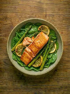 Ensalada Templada de Salmón