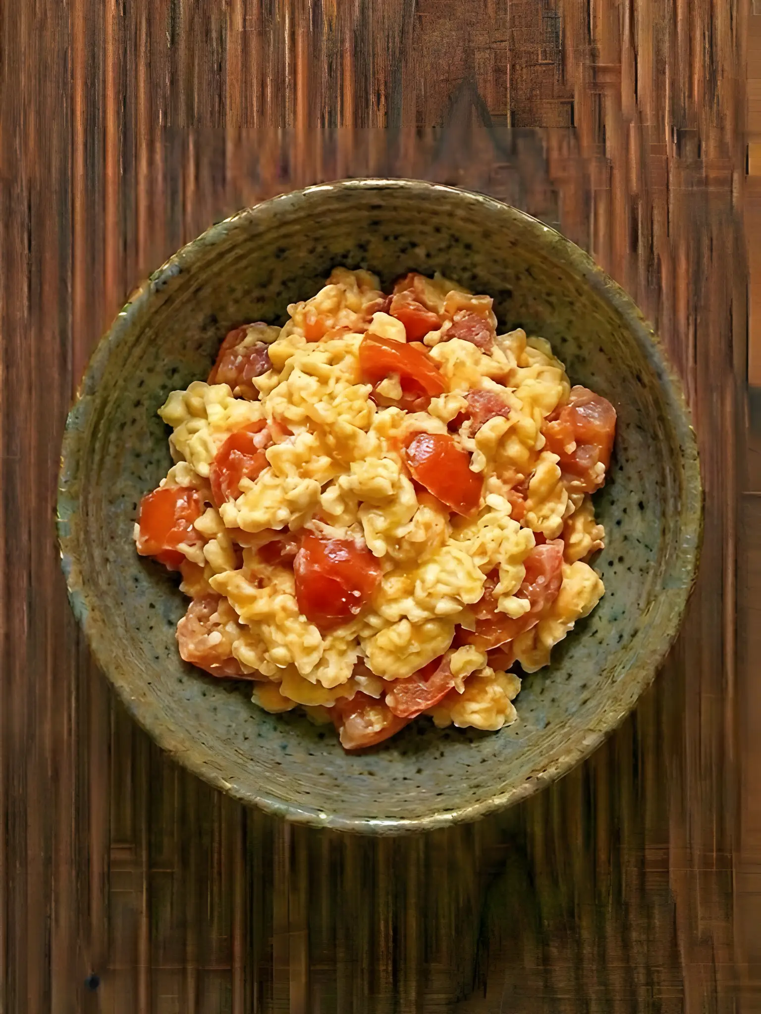 Huevos revueltos con tomate