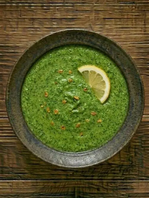 Crema de brócoli con ajo y limón