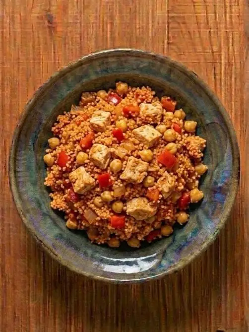 Cuscús con pavo y garbanzos