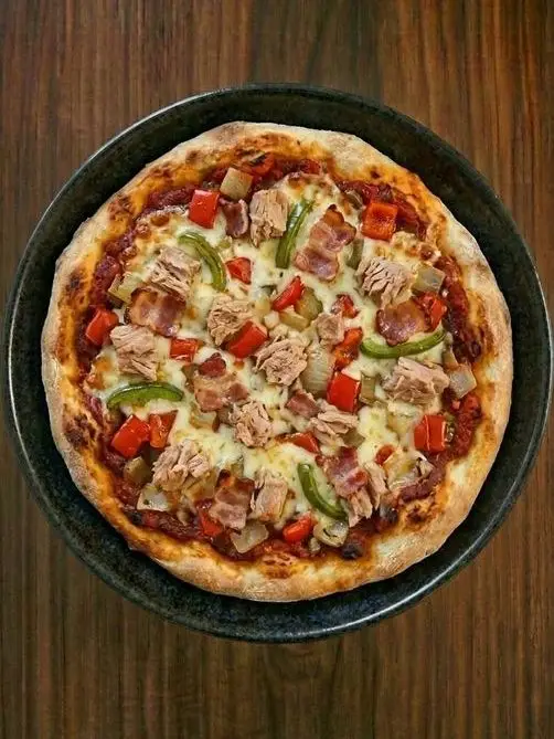 Pizza mediterránea de atún