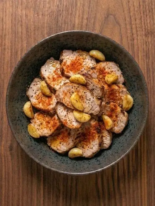 Lomo de cerdo a la plancha con pimentón