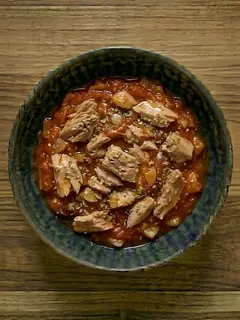 Atun con tomate a la sarten