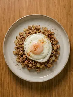 Picadillo de pavo con huevo