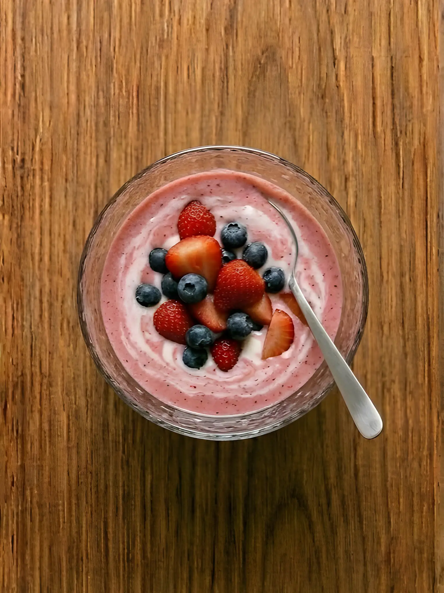 Batido de frutos rojos con yogur