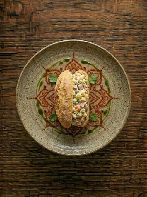 Bocadillo de Ensaladilla Rusa