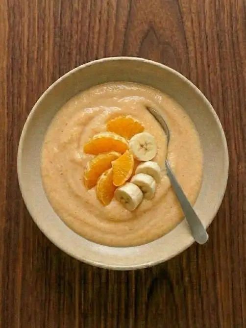 Batido de naranja y plátano con leche de avena