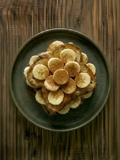 Tostada de pan de molde con plátano y canela