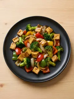 Salteado de tofu con brócoli y salsa de soja
