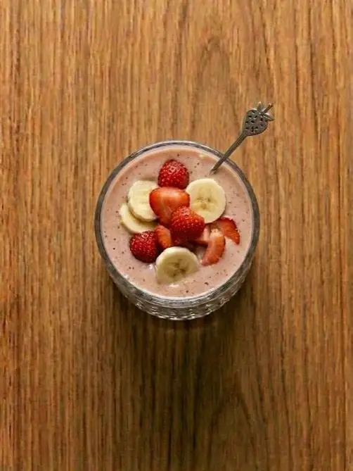 Batido de fresa y plátano con yogur